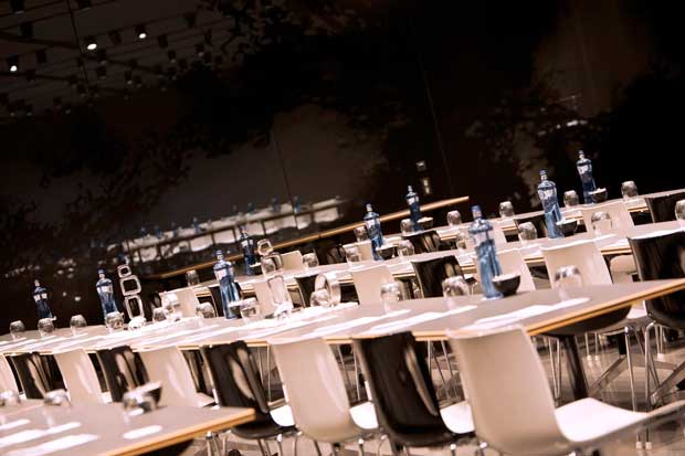 HC-FIRA-2-MesasSalaEventos-v2