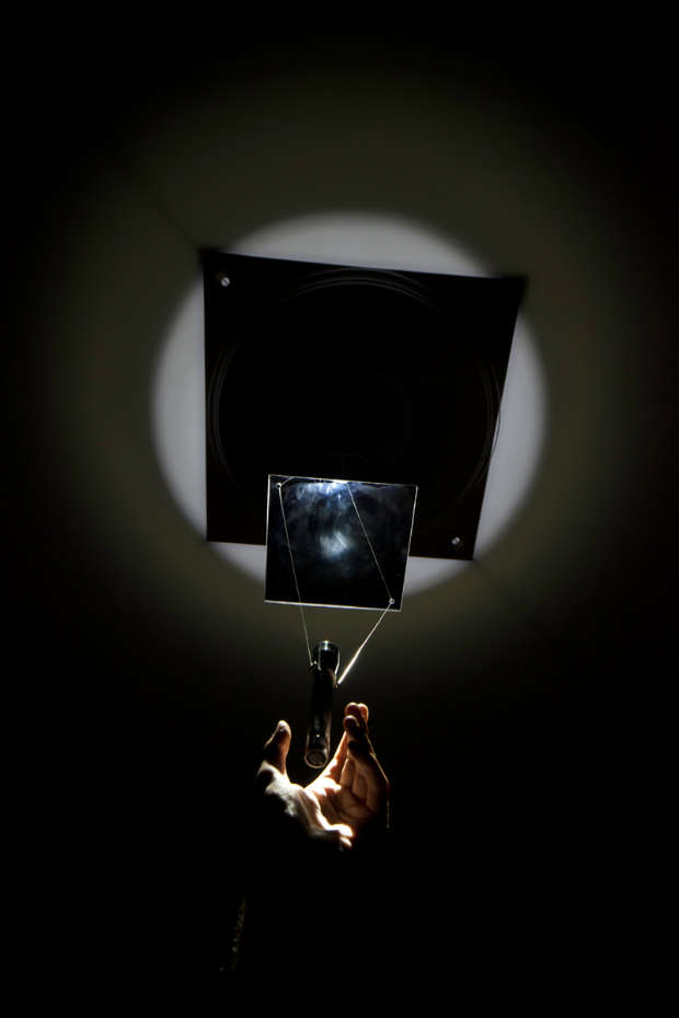 L(A)INTERNA mirror eclipse