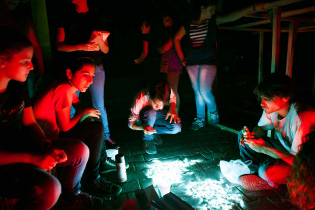 Luzinterruptus, peperonata