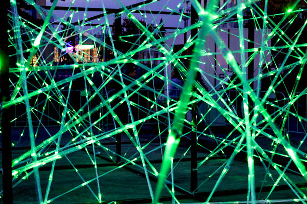 Trap of fireflies El último trabajo de Travesías de Luz invadió las calles de Moscú formando parte del festival de luz Circle of Light que se celebró en la ciudad del 10 al 14 de octubre