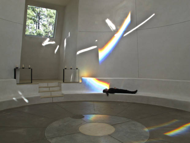 Virginia Dwan El año Internacional de la Luz nos trae muchas y variadas formas de disfrutar del arte lumínico, como el festival que se celebrará del 3 al 8 de febrero en Ciudad de México. Visual Art Week fusiona arte y tecnología en una semana para disfrutar de un circuito de creatividad