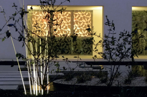 The seven foyer&patio Pfarré Lighting Design,han sido los responsables de dar el toque de luz que marca la diferencia en esta antigua estación de electricidad en el centro de Munich. Protagonista de esta importante transformación que la ha convertido en una gran torre residencial