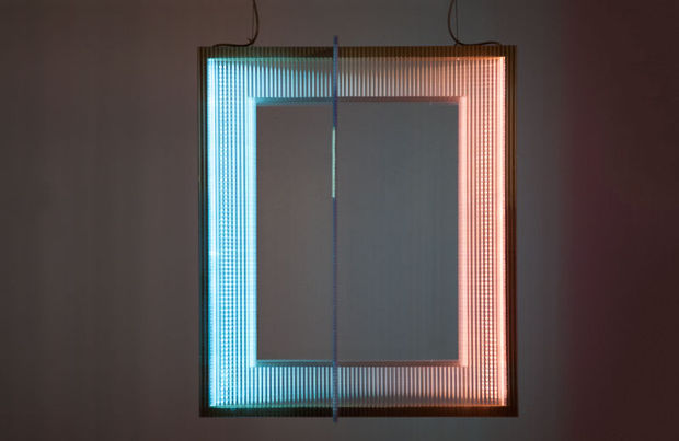 llumversacio, Maurici Ginés El pasado 25 de febrero Maurici Ginés, fundador y director creativo de artec3 Studio, presentó en la galería dterra situada en Sant Cugat del Vallès, Barcelona, su nueva colección de obras de 'light art'.