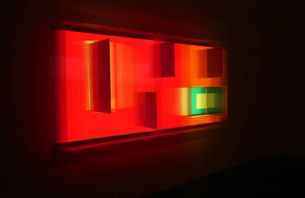 llumversacio El pasado 25 de febrero Maurici Ginés, fundador y director creativo de artec3 Studio, presentó en la galería dterra situada en Sant Cugat del Vallès, Barcelona, su nueva colección de obras de 'light art'.