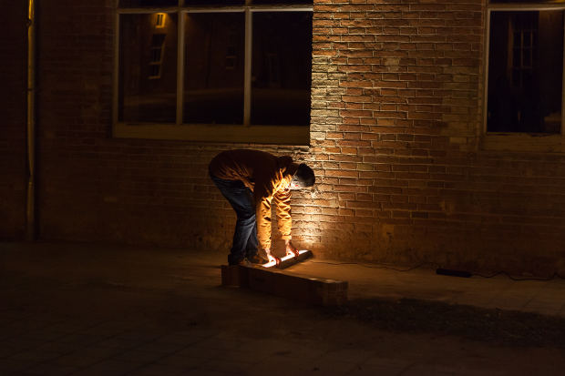 UPC FABRA I COATS Los alumnos del Módulo II del Máster Lighting Design de la UPC han participado en este curso 2015/2016 en un workshop de trabajo que se realizó en Fabra y Coats, una antigua fábrica de creación de Barcelona.