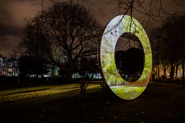 Amsterdam-Light-Festival-2016---Hourglass---Wilhelmusvlug---Copyright-Janus-van-den-Eijnden-(1)