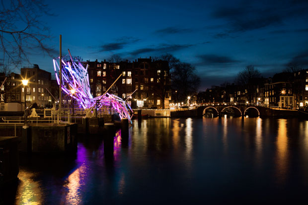 Amsterdam-Light-Festival-2016---Nexus----Victor-Vicsek---Copyright-Janus-van-den-Eijnden-(49)