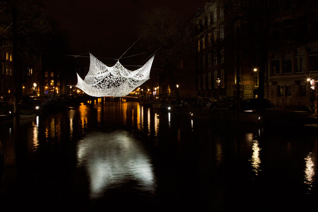Amsterdam-Light-Festival-2016---The-Lace---Choi-&-Shine-Architects---Copyright-Janus-van-den-Eijnden-(7)
