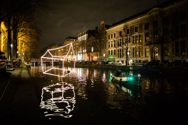 Amsterdam-Light-Festival-2016---Welcome-to-my-home-(town---Lighting-Design-Academy---Copyright-Janus-van-den-Eijnden-(89)