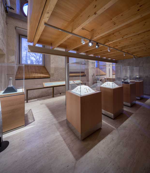 El Museo de la Alhambra bajo una nueva luz. Sala 1 El Museo de la Alhambra bajo una nueva luz