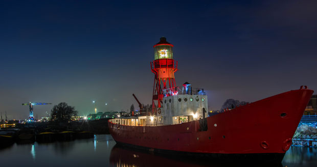 Lightvessel---Nick-Verstand-&-Sjoerd-ter-Borg Amsterdam Light Festival 2017 - 2018