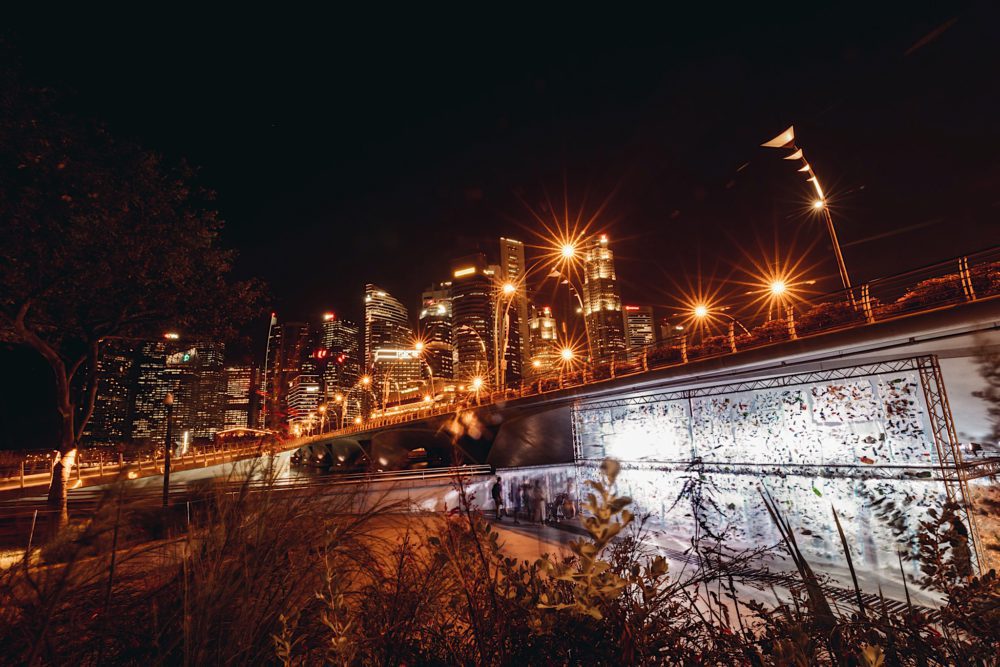 Plastico transitable de Luzinterruptus Singapur