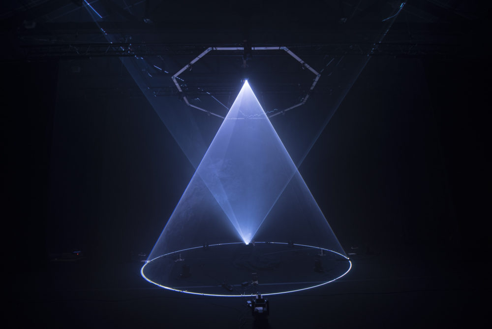 Playmodes presenta su nuevo trabajo, Espills