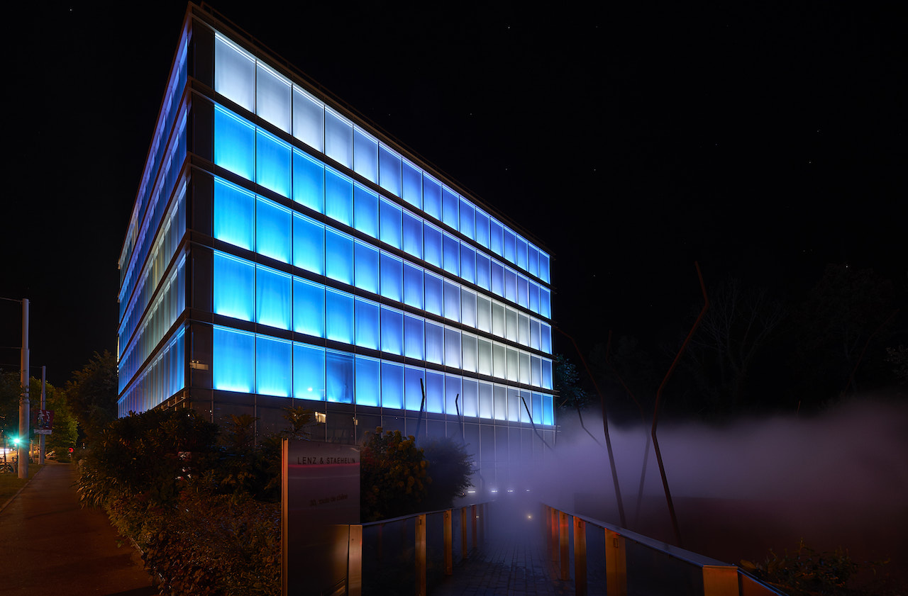 LDC convierte el edificio Amandolier en una obra de Light Art 