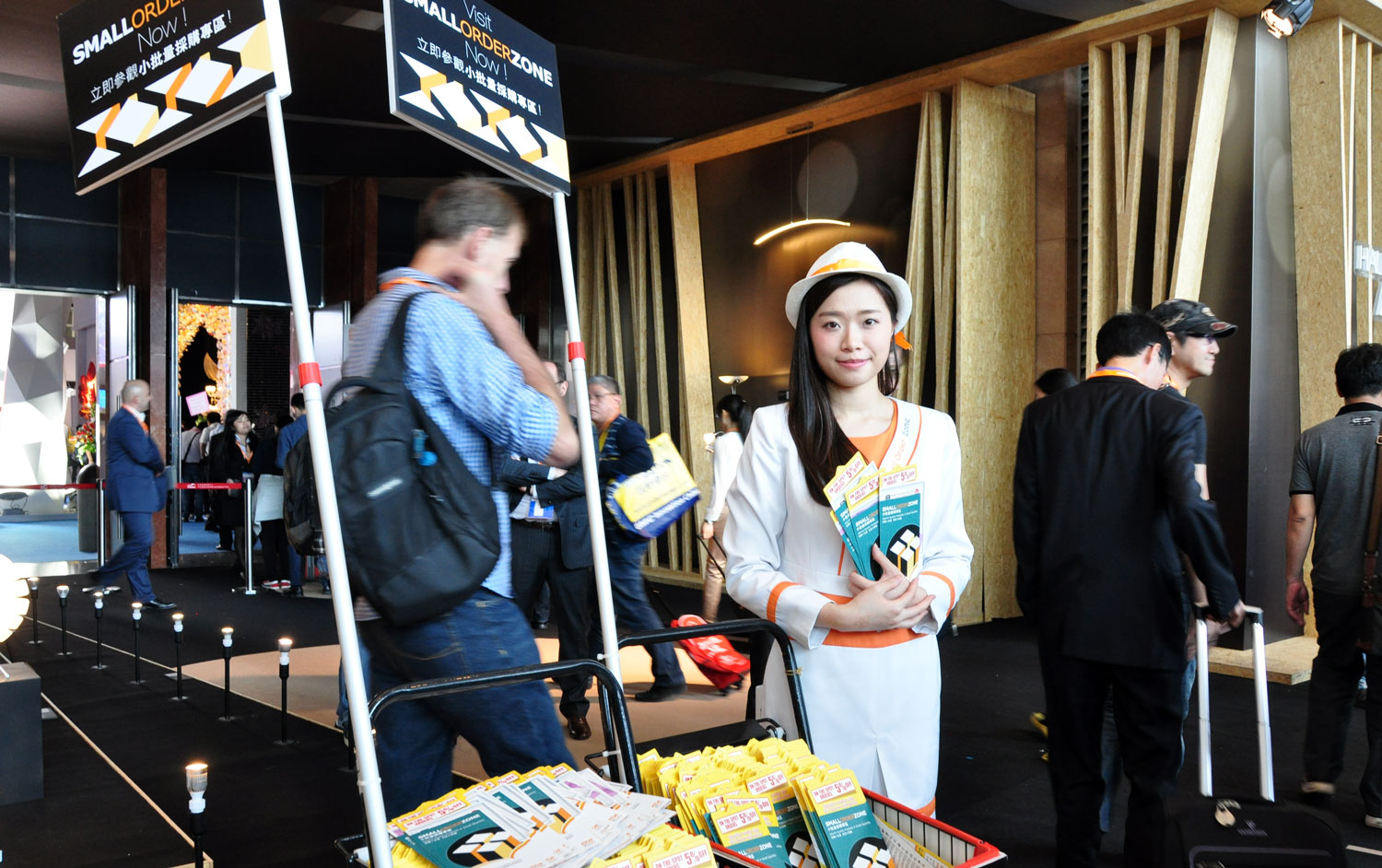 https://event.hktdc.com/fair/hklightingfairse-en/HKTDC-Hong-Kong-International-Lighting-Fair-Spring-Edition/