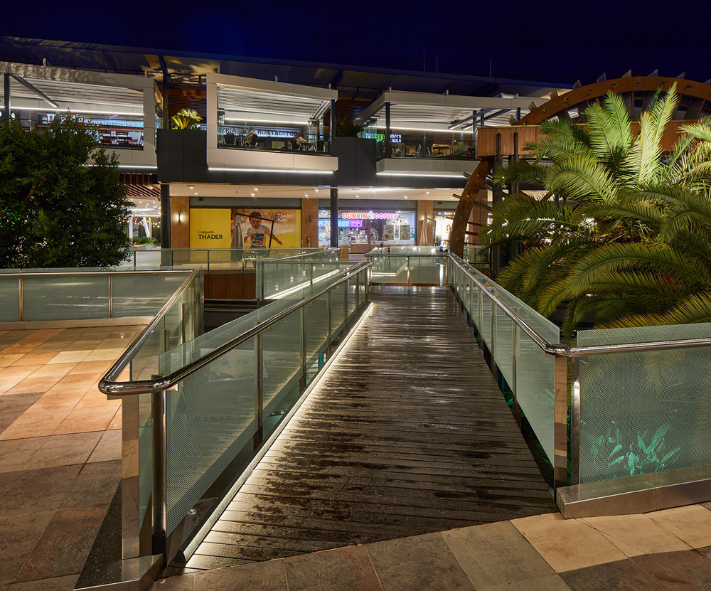 iluminacion centro comercial Thader Broadway Malyan