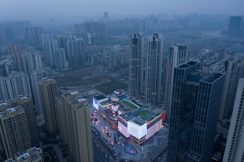 UNIFUN Tianfu Chengdu iluminacion