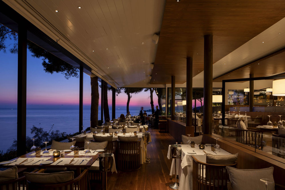 Aslight iluminacion restaurante Ithaki Alvaro Valdecantos