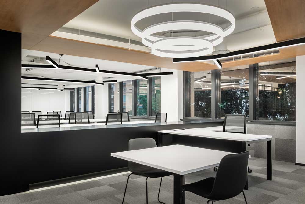 Eurofred-iluminacion-interior-oficinas-Manuel Torres