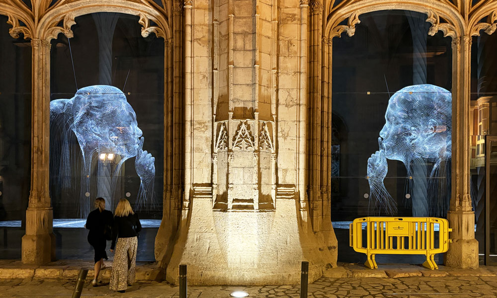 Iluminación exposición "Mirall", Jaume Plensa, Jordi Moya