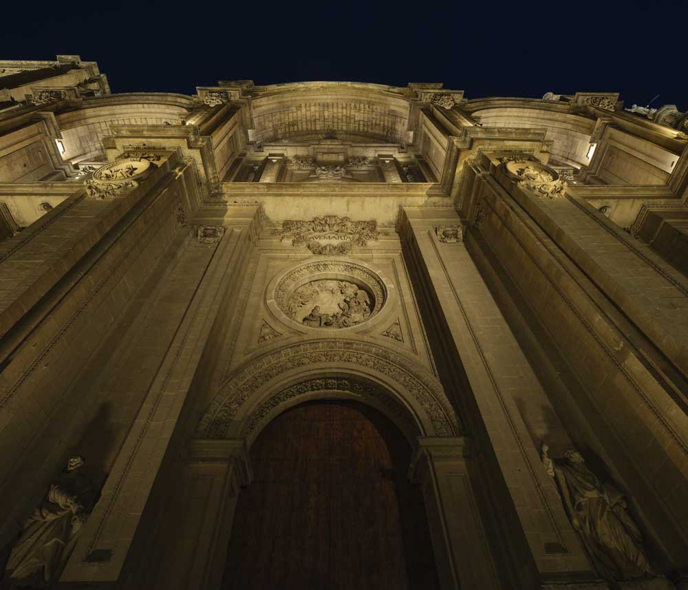 La nueva iluminación de la Catedral de Granada gana un LIT Award 2024
