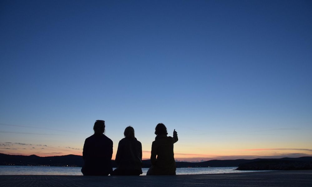 puesta de sol luz para vivir mejor Dia Internacional de la Luz